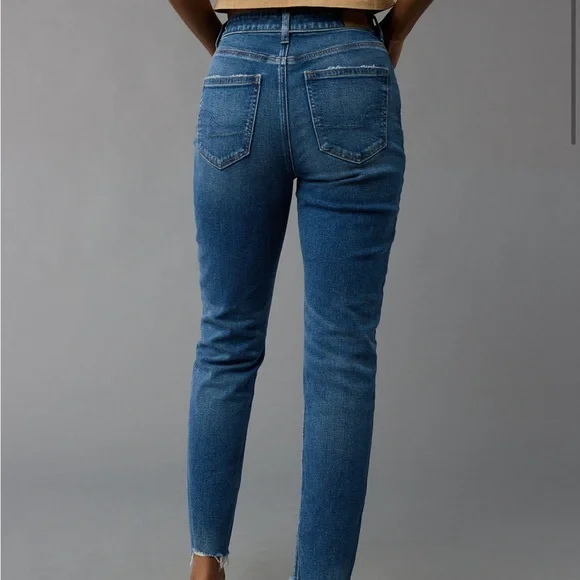 American Eagle Super High Rise Strigid Mom Jean - Picture 2 of 8